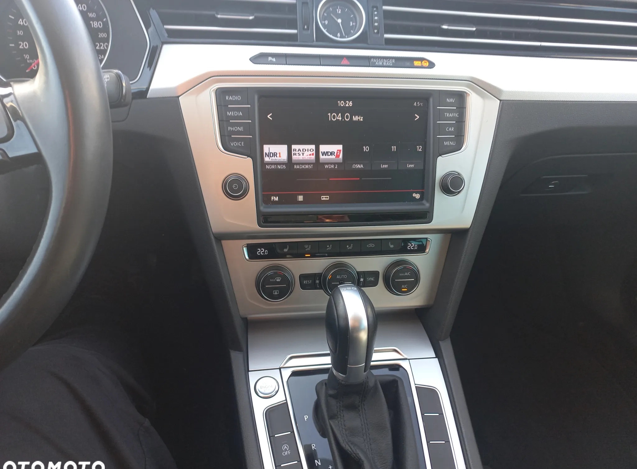 Volkswagen Passat cena 57900 przebieg: 189000, rok produkcji 2015 z Mława małe 154